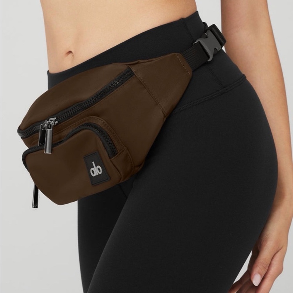 NEW Alo Espresso Brown Waist Bag / Fanny Pack - Picture 3 of 6